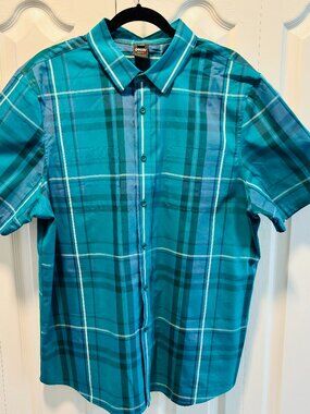 Oakley Men's Green Plaid Short Sleeve Button Up Shirt XL Golf Casual Classic